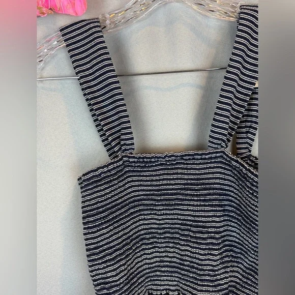 Madewell Texture & Thread Smocked Peplum Tank Top- Size Medium - Picture 8 of 10